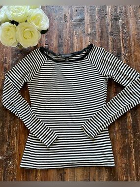 INC International Concepts Black & White Striped Long Sleeve Tee  
Sz M EUC